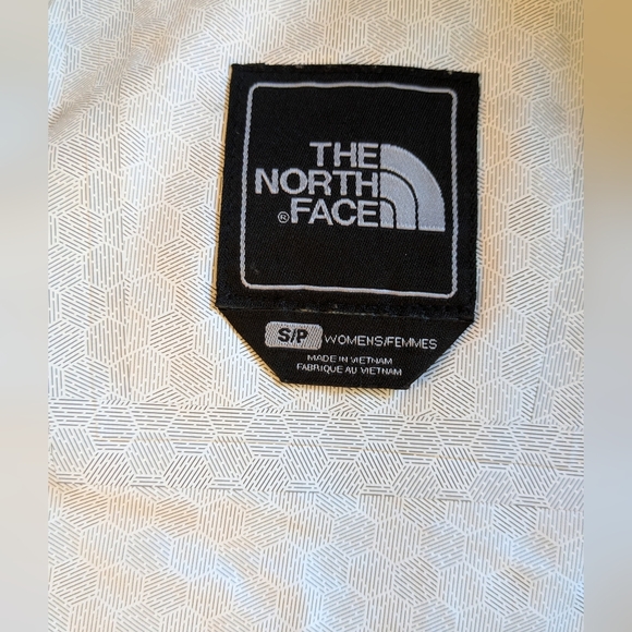 North Face HyVent 2.5L - Picture 9 of 12